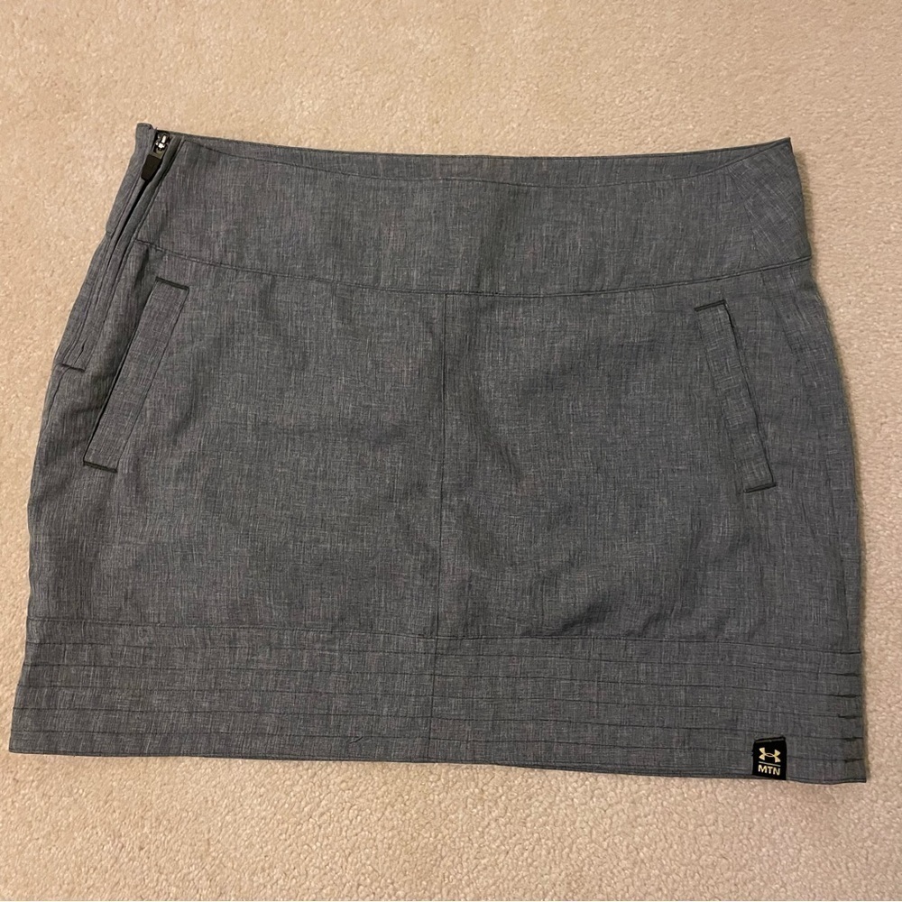 Under Armour mountain(outdoor) collection mini skirt-size 10 EUC